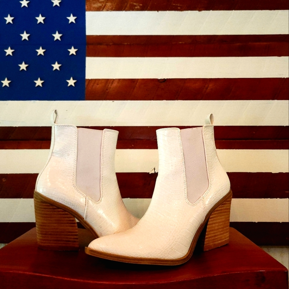 New White Crocodile Western Bootie